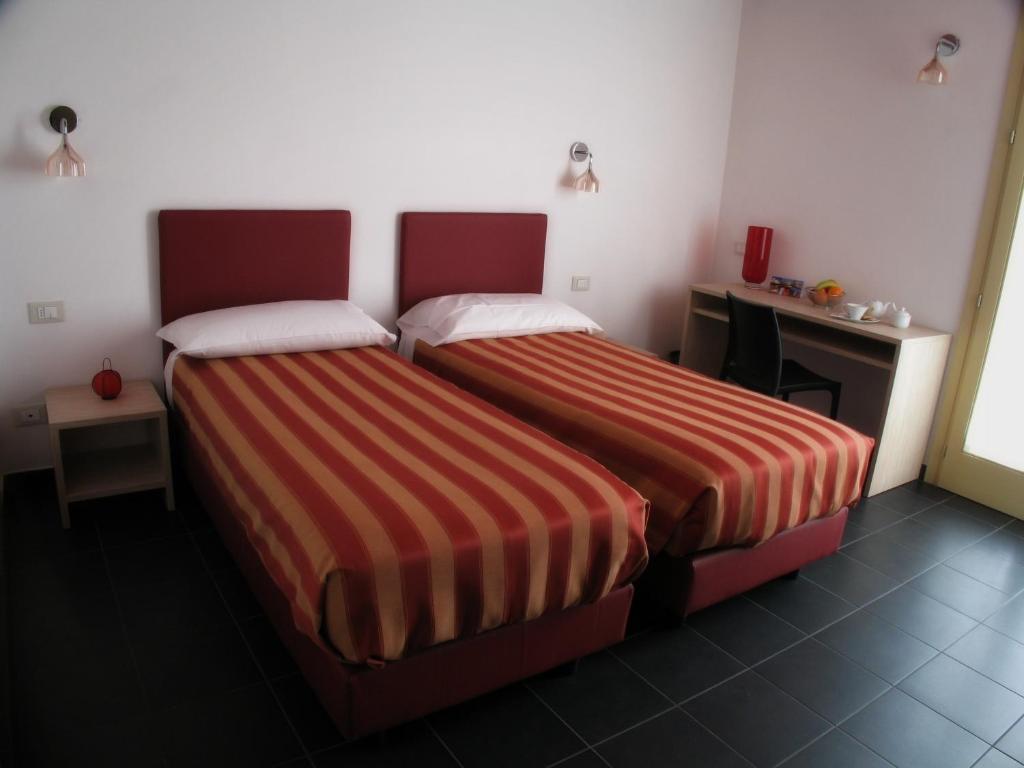 6 Porte Guesthouse Mantua Zimmer foto